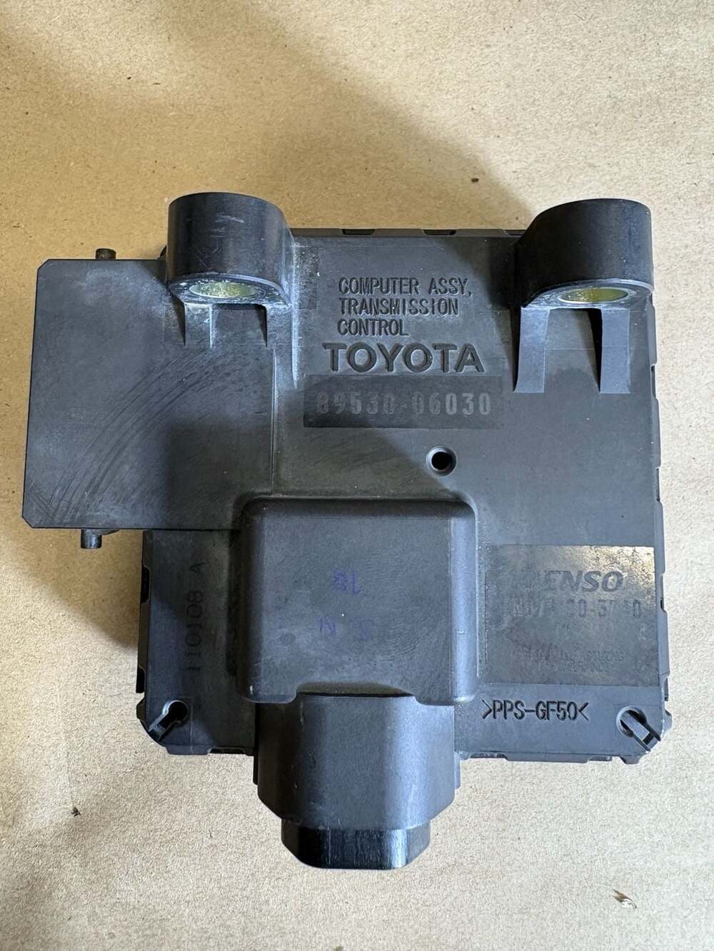 2010-2011 Toyota Camry Transmission Control Module TCM OEM 89530-06030